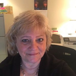 Meet your Posher, Pam